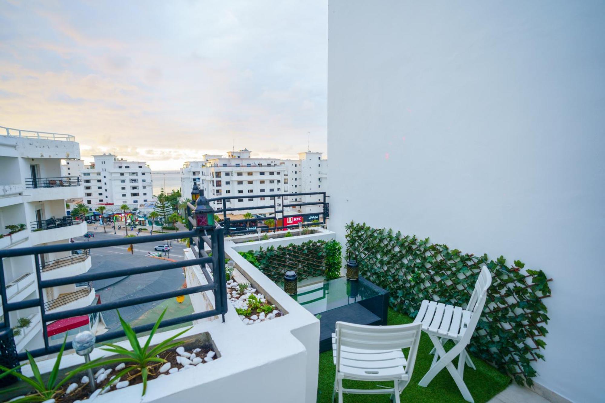 Bright Apartment With Sea View, Few Steps Away From The Tgv Танжер Екстериор снимка